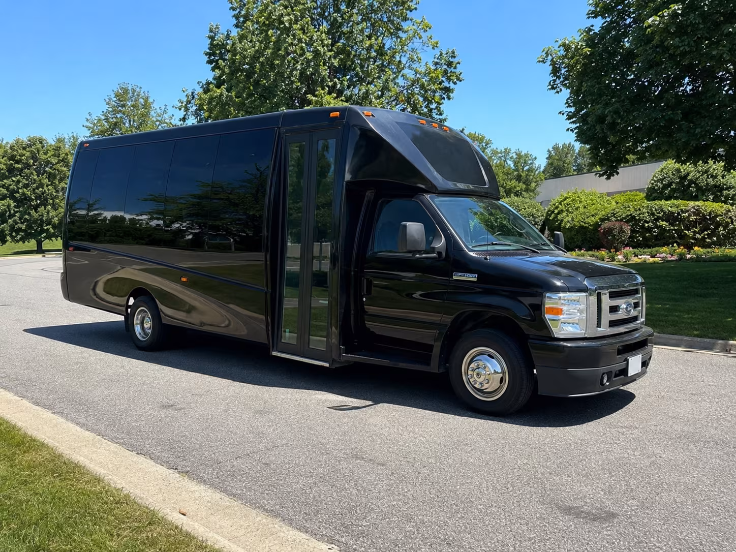 Somerville Homecoming & Prom Party Bus Rentals